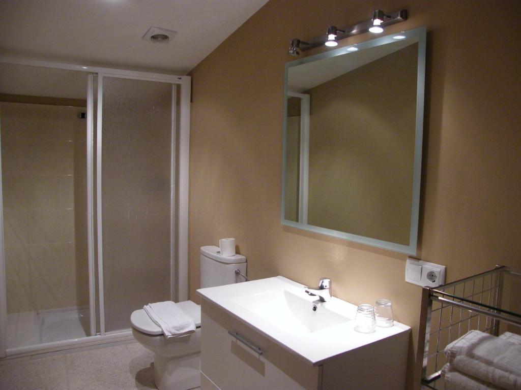 Amolls Restaurant I Habitacions โอลอต ห้อง รูปภาพ