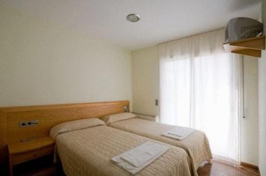 Amolls Restaurant I Habitacions โอลอต ห้อง รูปภาพ